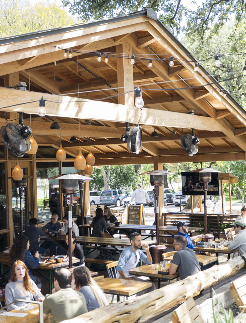 The exterior and patio of Loro Austin South Lamar.